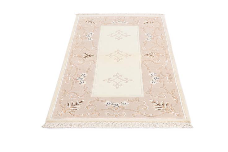 Detail image of 2' 9 x 4' 10 Hand Knotted Darya Wool Rug