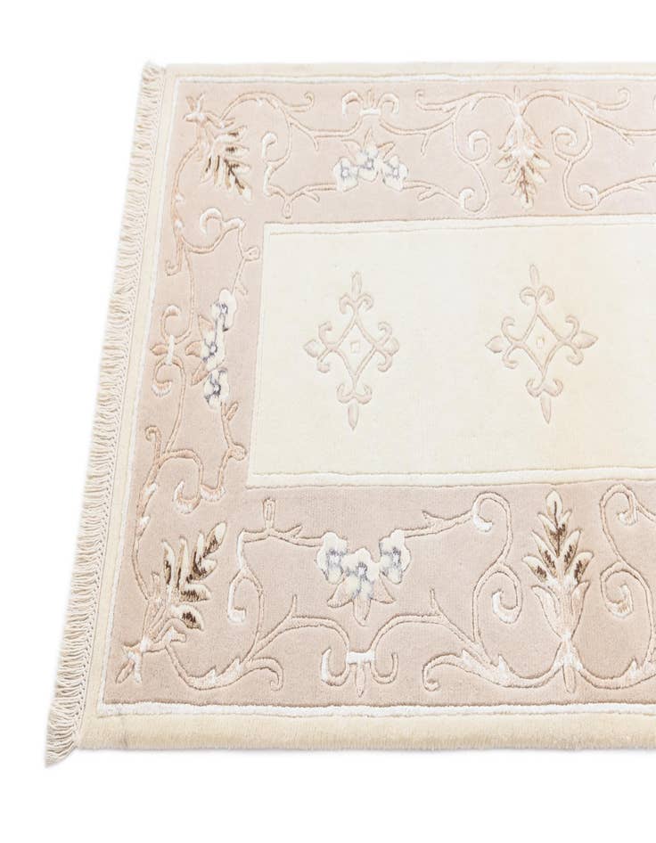 Detail image of 2' 9 x 4' 10  Hand Knotted Darya Wool Rug