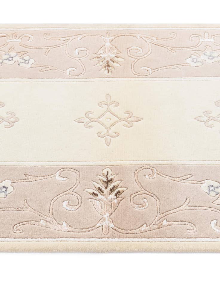 Detail image of 2' 9 x 4' 10  Hand Knotted Darya Wool Rug