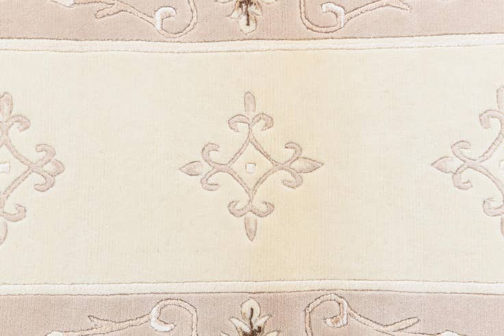 Detail image of 2' 9 x 4' 10 Hand Knotted Darya Wool Rug