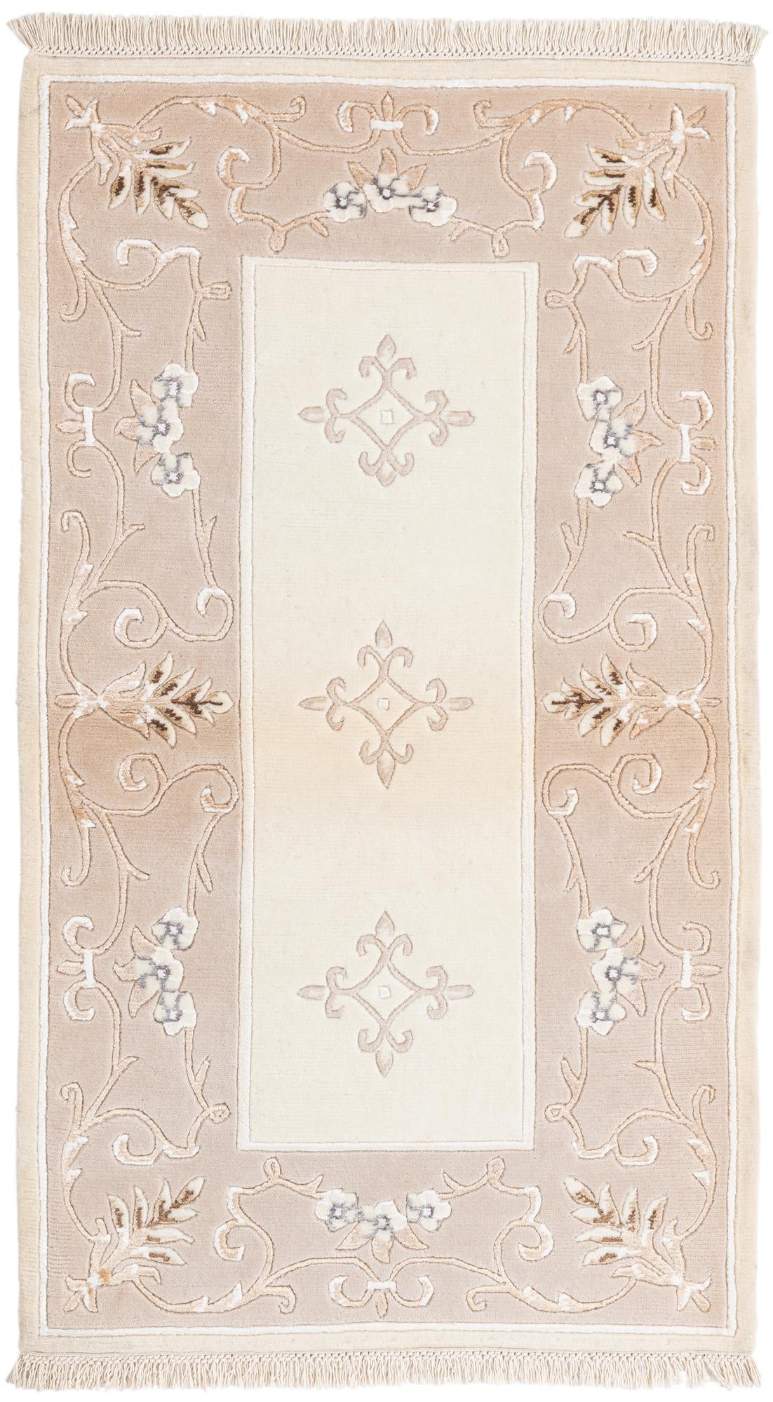 2' 9 x 4' 10 Hand Knotted Darya Wool Rug