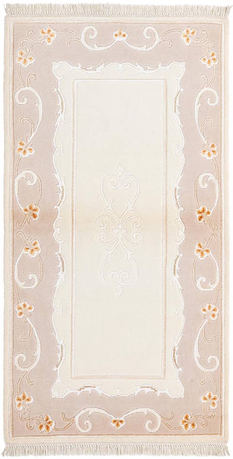 Detail image of 2' 9 x 5' 1 Hand Knotted Darya Wool Rug