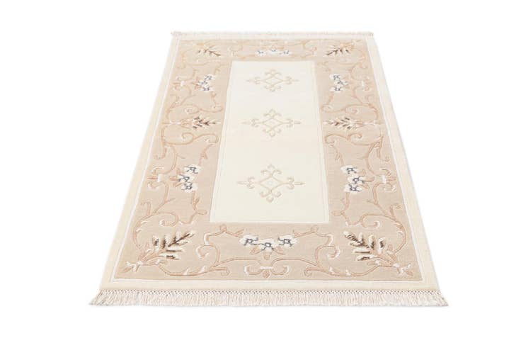 Detail image of 2' 8 x 4' 8 Hand Knotted Darya Wool Rug