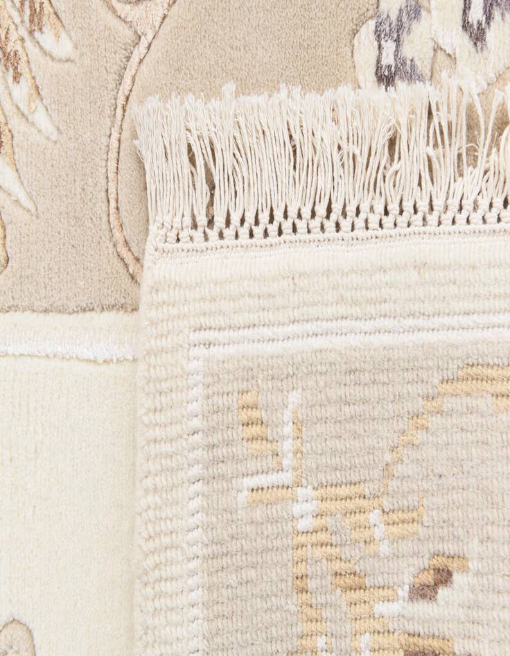 Detail image of 2' 8 x 4' 8  Hand Knotted Darya Wool Rug