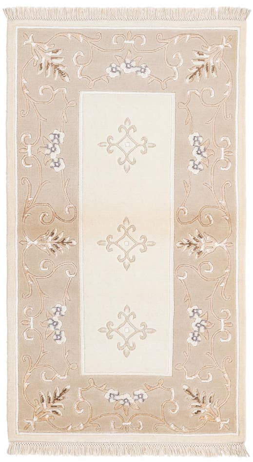Detail image of 2' 8 x 4' 8 Hand Knotted Darya Wool Rug