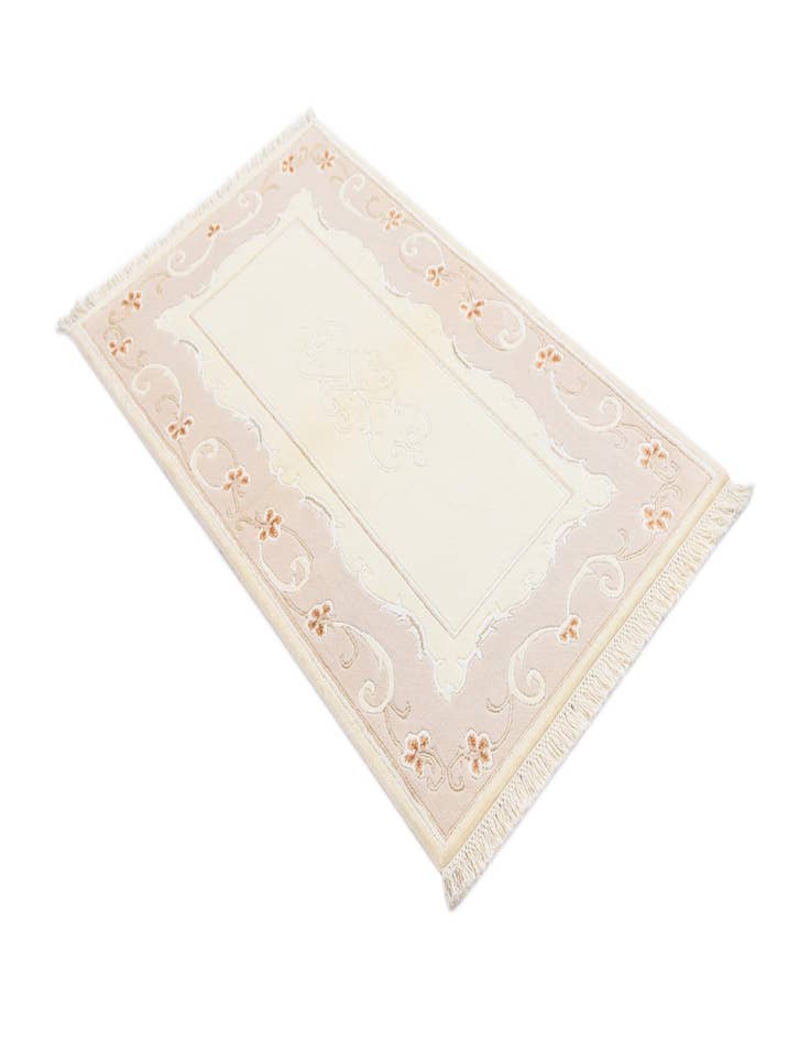 Detail image of 2' 8 x 4' 11  Hand Knotted Darya Wool Rug