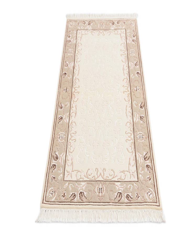 Detail image of 2' 7 x 4' 11  Hand Knotted Darya Wool Rug