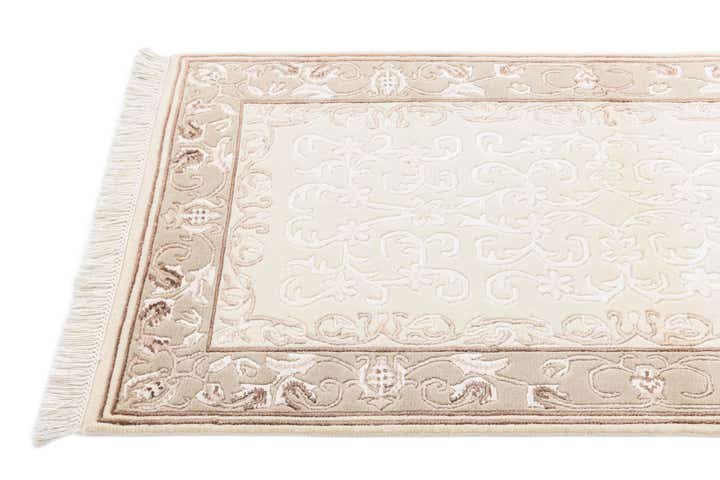 2' 7 x 4' 11 Hand Knotted Darya Wool Rug