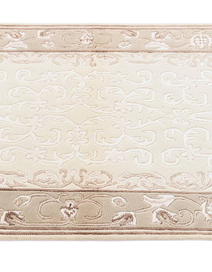 Detail image of 2' 7 x 4' 11  Hand Knotted Darya Wool Rug