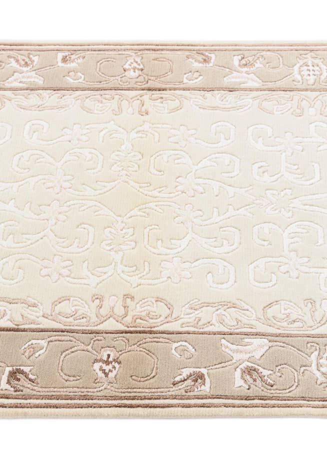 Detail image of 2' 7 x 4' 11 Hand Knotted Darya Wool Rug