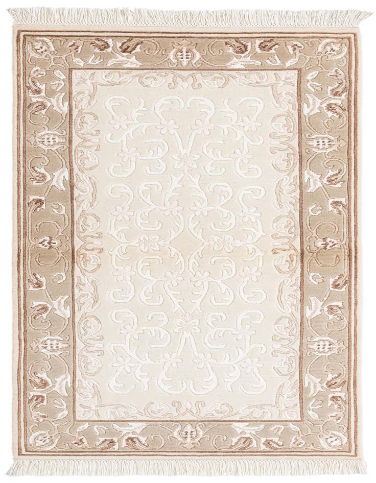 Detail image of 2' 7 x 4' 11 Hand Knotted Darya Wool Rug