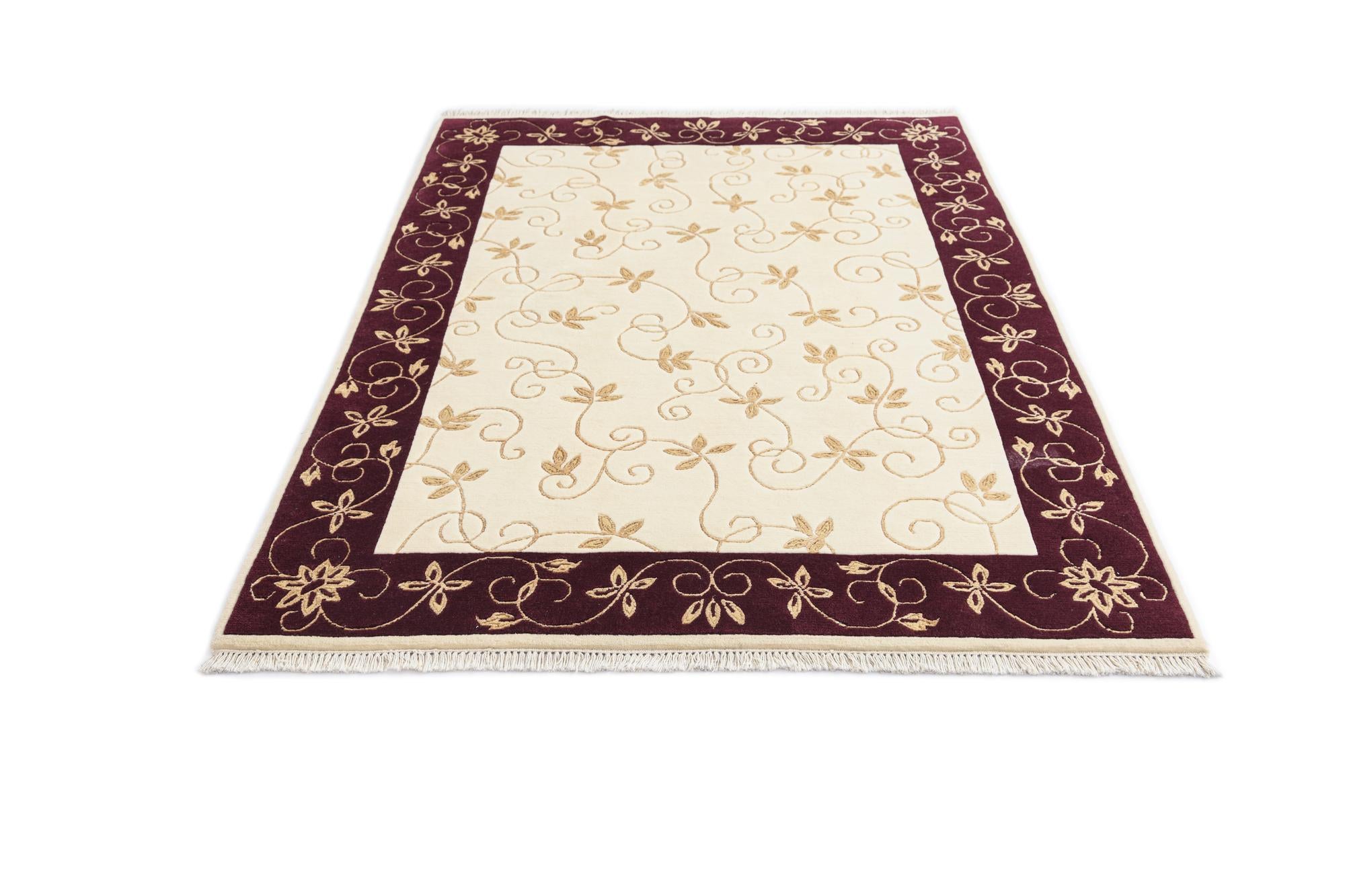 4' 6 x 6' 8 Hand Knotted Darya Rug