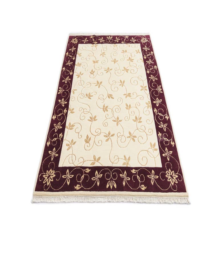 Detail image of 4' 6 x 6' 8  Hand Knotted Darya Rug