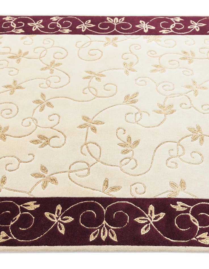 Detail image of 4' 6 x 6' 8  Hand Knotted Darya Rug