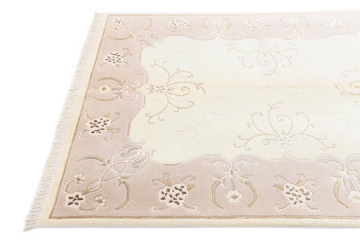 Detail image of 5' 1 x 6' 4 Hand Knotted Darya Wool Rug