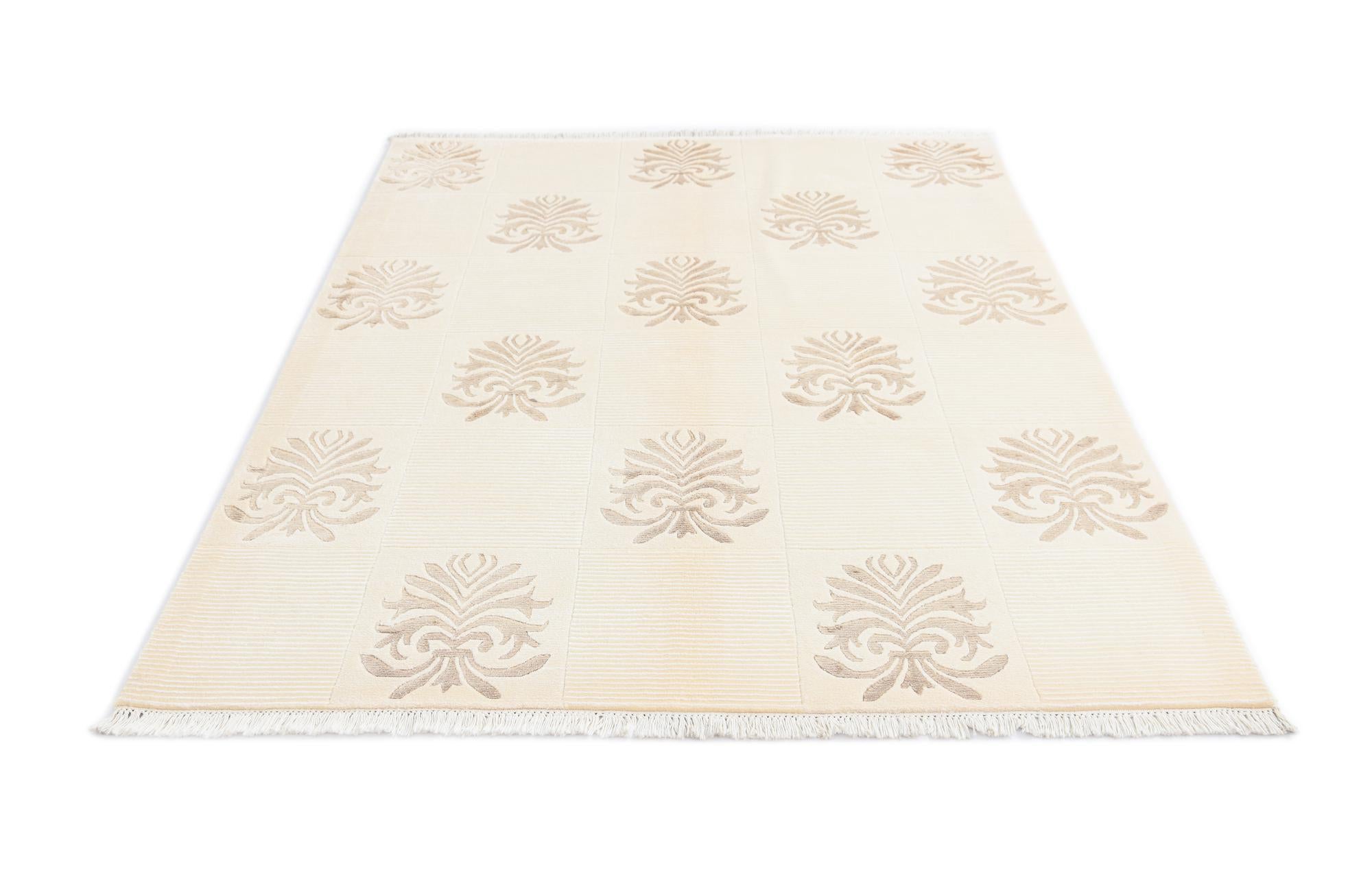 4' 11 x 6' 8 Hand Knotted Darya Wool Rug