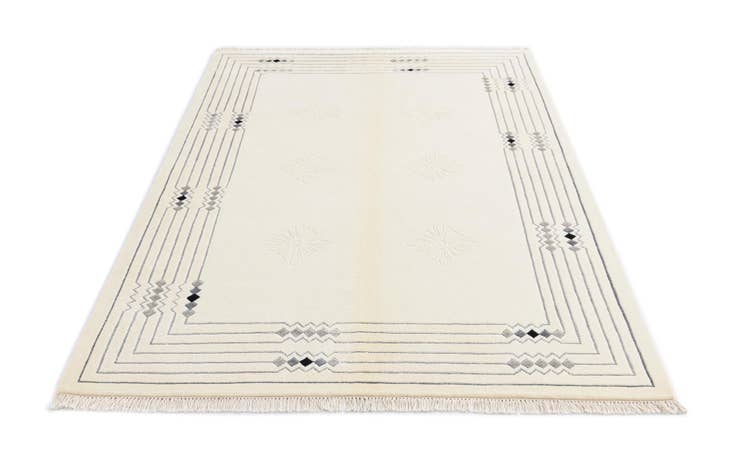 Detail image of 4' 8 x 6' 8 Hand Knotted Darya Wool Rug