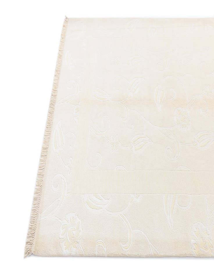 Detail image of 5' x 6' 7  Hand Knotted Darya Wool Rug