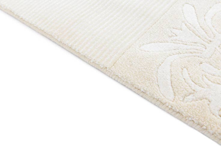 Detail image of 4' 11 x 6' 8 Hand Knotted Darya Wool Rug