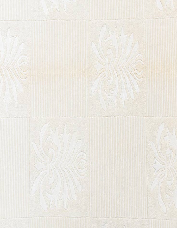 Detail image of 4' 11 x 6' 8  Hand Knotted Darya Wool Rug