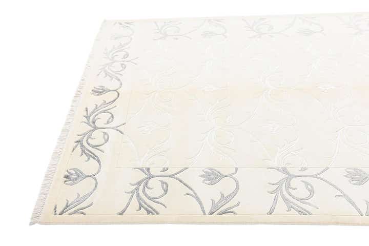 4' 11 x 6' 7 Darya Rug