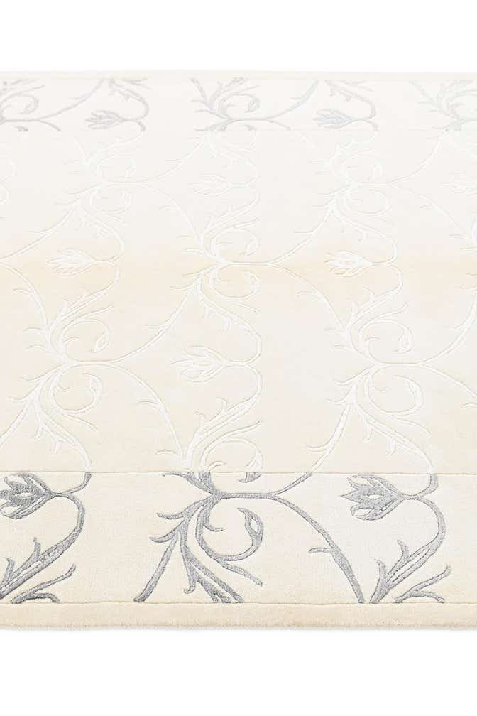 4' 11 x 6' 7 Darya Rug