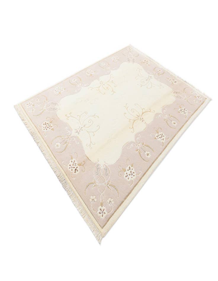 Detail image of 5' 9 x 7' 11 Darya Rug
