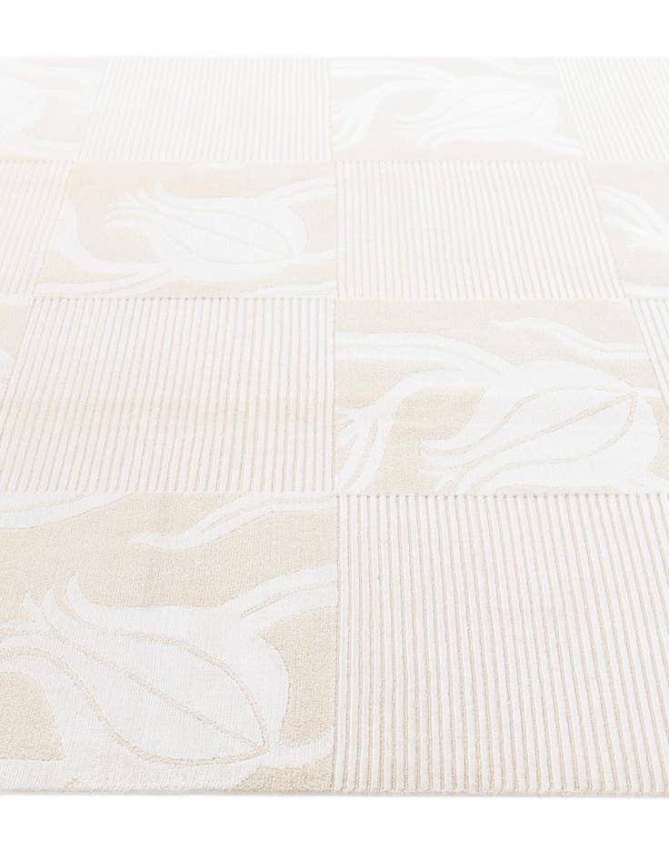 Detail image of 5' 7 x 7' 9  Hand Knotted Darya Wool Rug