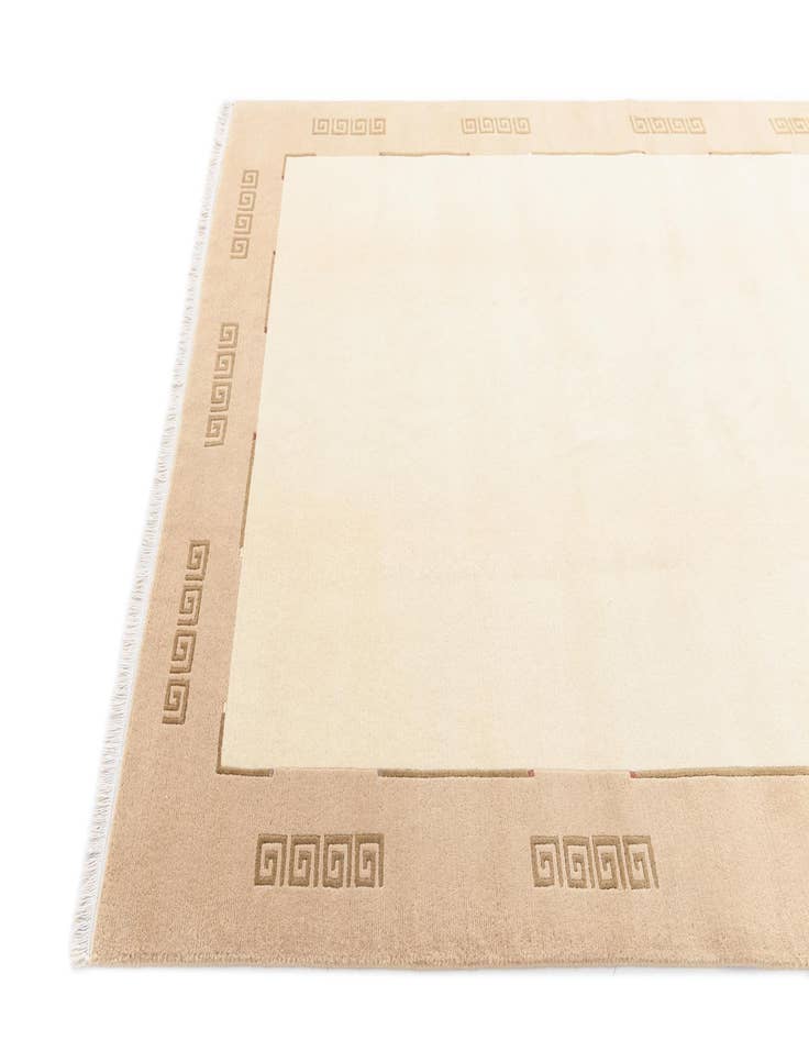 Detail image of 6' 6 x 9' 7  Hand Knotted Darya Wool Rug