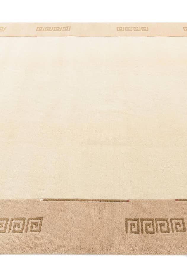 Detail image of 6' 6 x 9' 7 Hand Knotted Darya Wool Rug