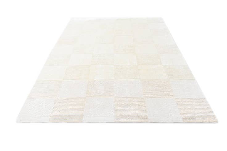 Detail image of 6' 8 x 9' 11 Hand Knotted Darya Wool Rug
