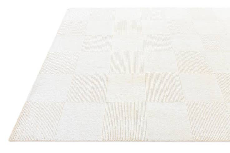 Detail image of 6' 8 x 9' 11 Hand Knotted Darya Wool Rug