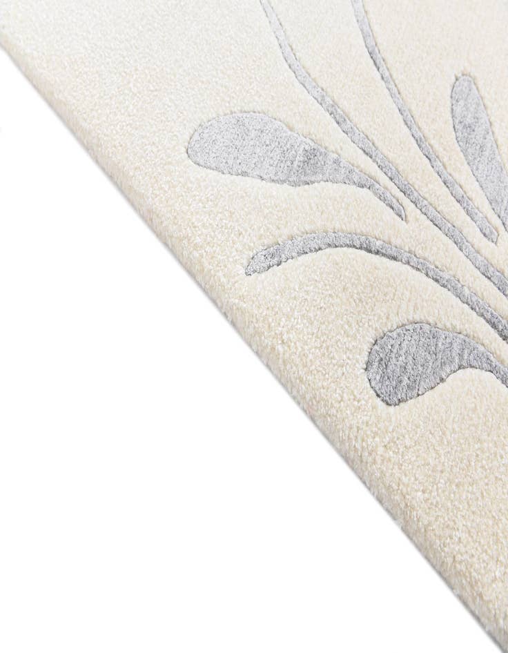 Detail image of 6' 7 x 9' 10  Hand Knotted Darya Rug