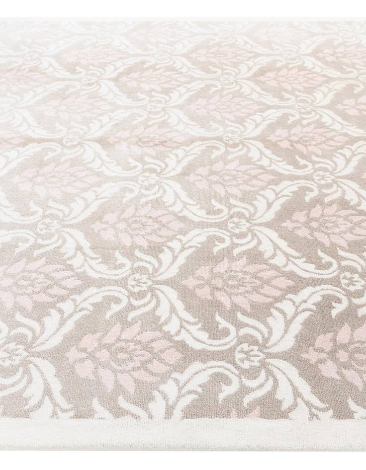 Detail image of 6' 8 x 9' 11  Hand Knotted Darya Wool Rug