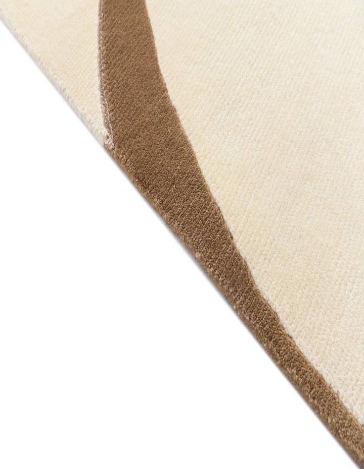 Detail image of 6' 4 x 9' 3  Hand Knotted Darya Wool Rug