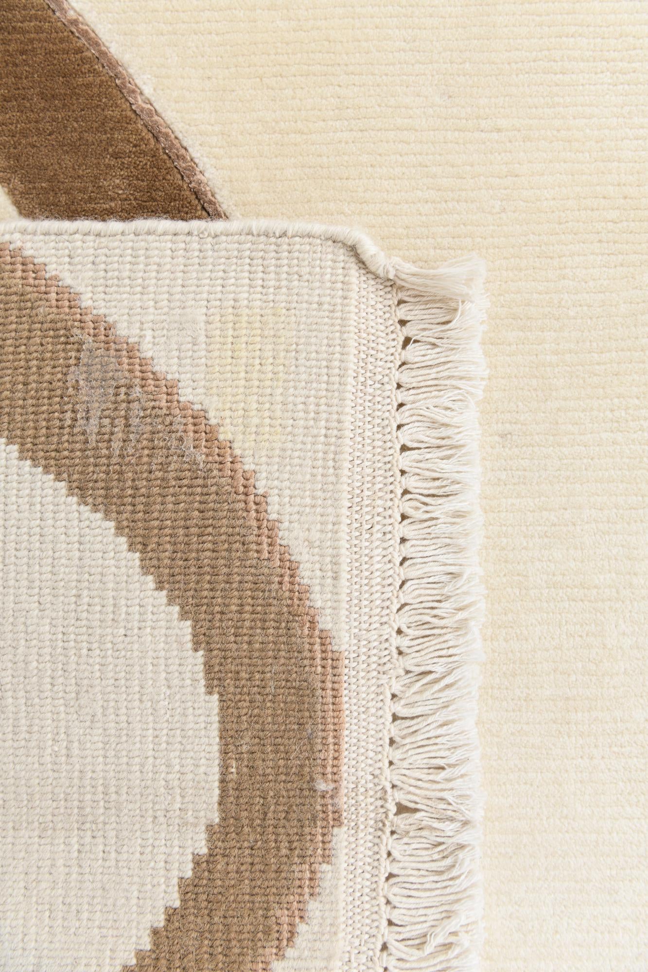 6' 4 x 9' 3 Hand Knotted Darya Wool Rug
