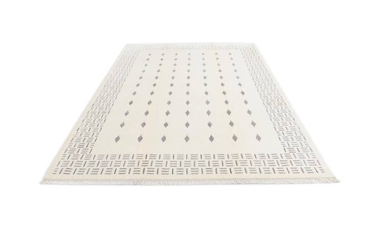 Detail image of 6' 7 x 9' 10 Hand Knotted Darya Wool Rug