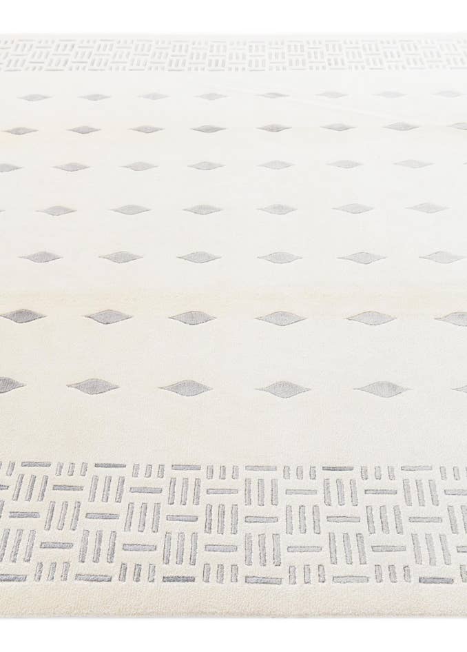 Detail image of 6' 7 x 9' 10 Hand Knotted Darya Wool Rug