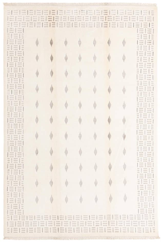 Detail image of 6' 7 x 9' 10 Hand Knotted Darya Wool Rug