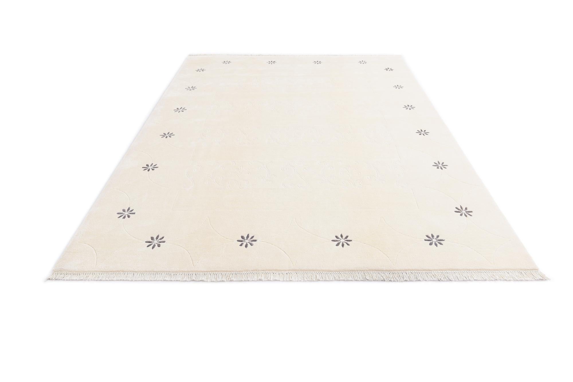 7' x 9' 9 Hand Knotted Darya Wool Rug