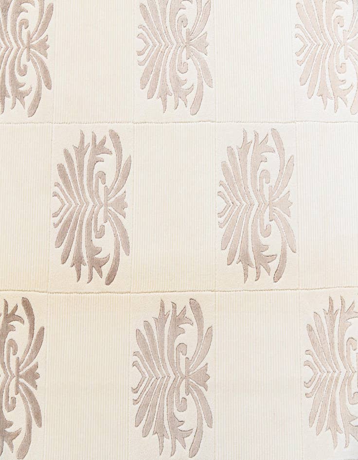 Detail image of 6' 7 x 9' 7  Hand Knotted Darya Wool Rug