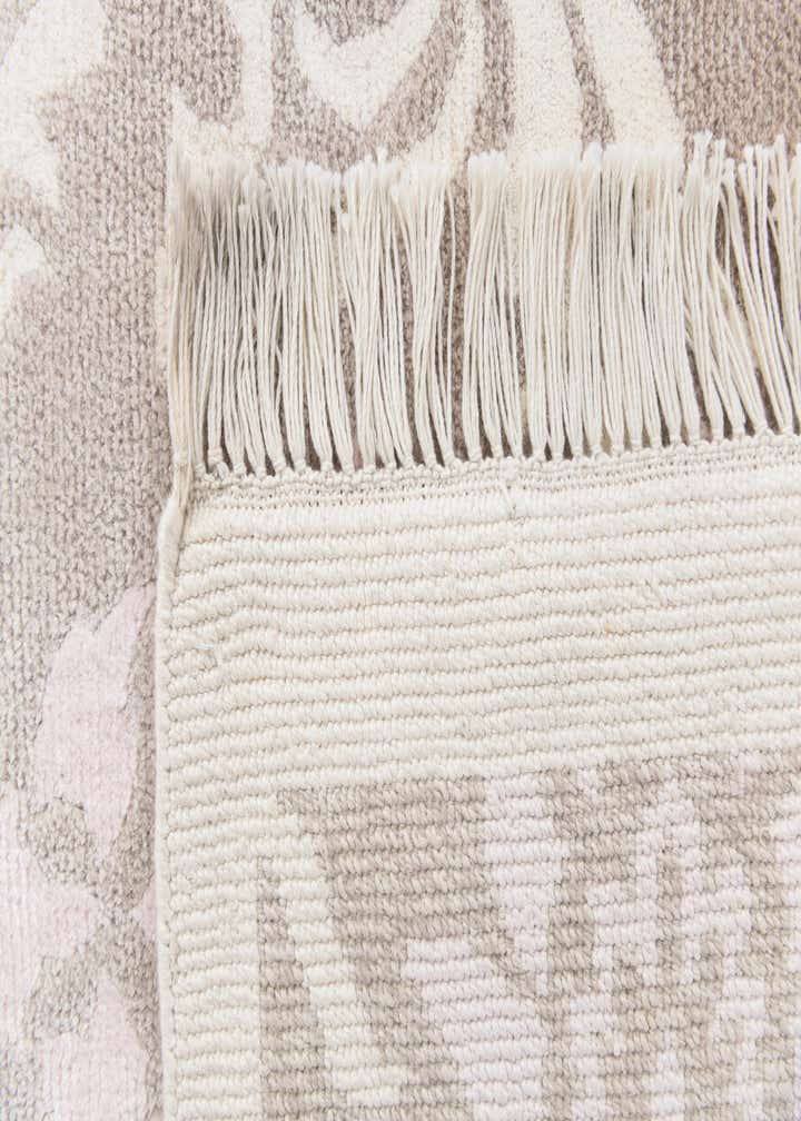 6' 8 x 10' Hand Knotted Darya Wool Rug