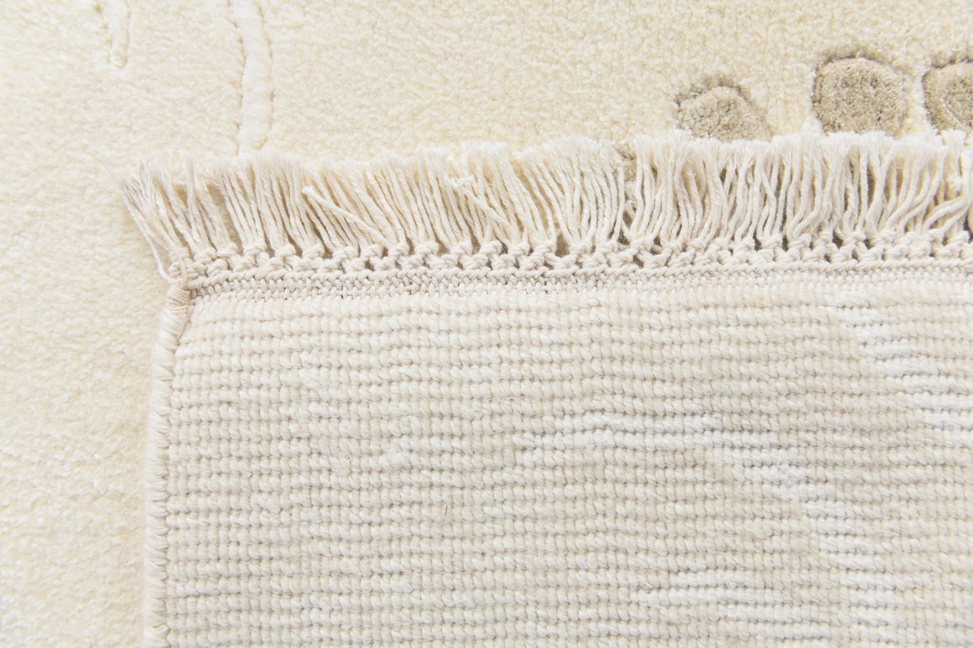 6' 9 x 9' 6 Hand Knotted Darya Wool Rug