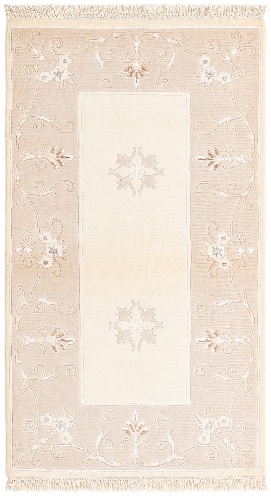 2' 10 x 4' 11 Hand Knotted Darya Wool Rug