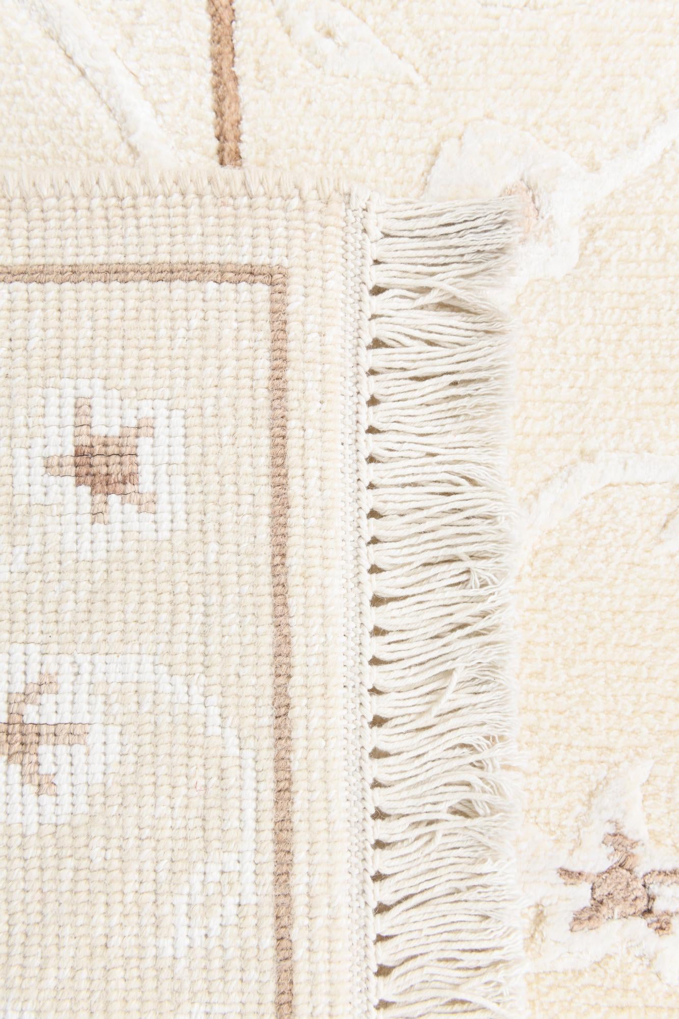 2' 8 x 4' 11 Hand Knotted Darya Wool Rug