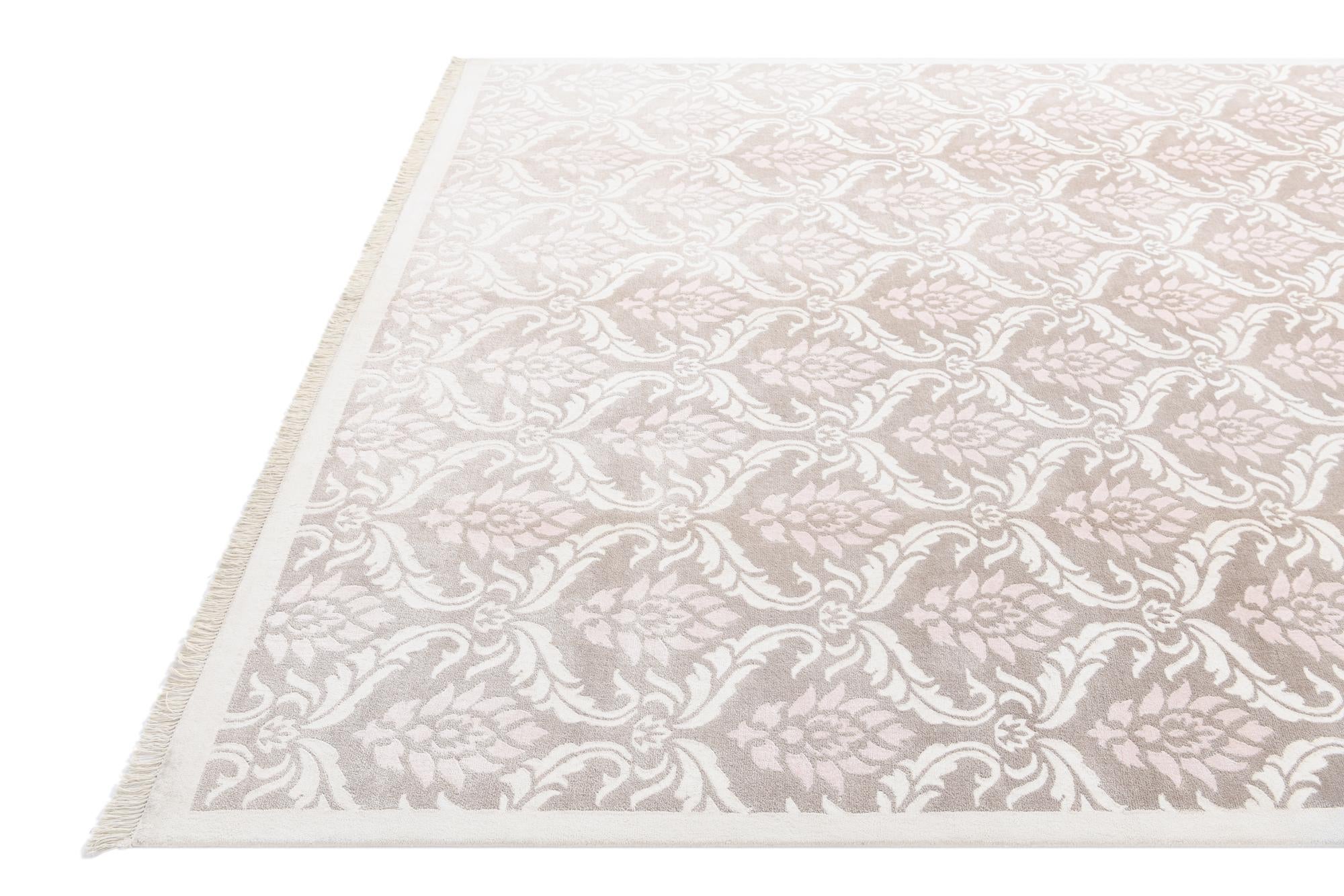 7' 11 x 10' 6 Hand Knotted Darya Wool Rug