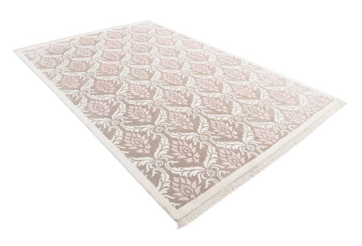 Detail image of 6' 11 x 10' 1 Hand Knotted Darya Wool Rug