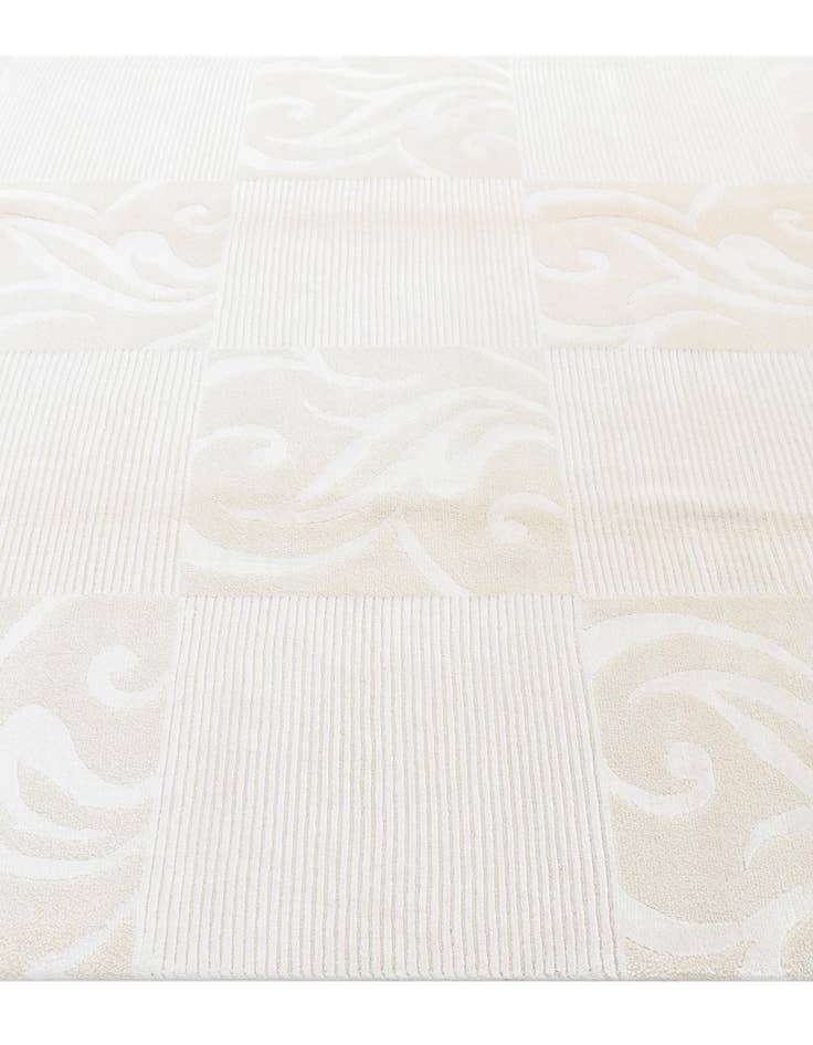 Detail image of 5' 8 x 8'  Hand Knotted Darya Wool Rug