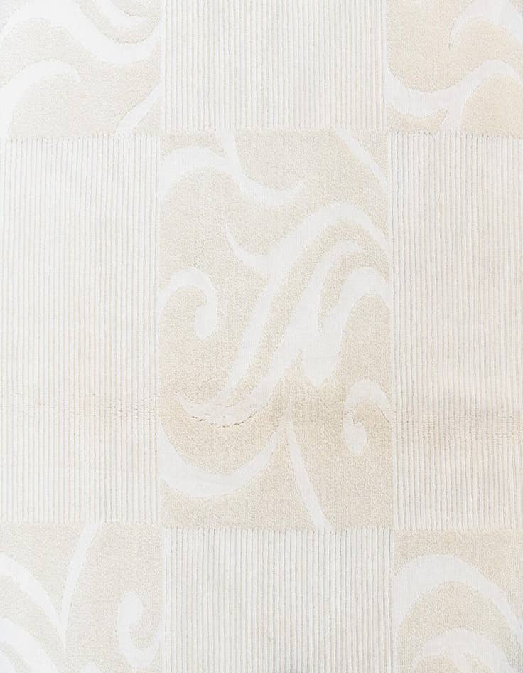 Detail image of 5' 8 x 8'  Hand Knotted Darya Wool Rug