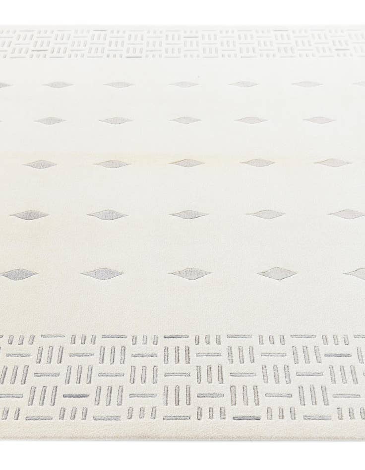 Detail image of 5' 7 x 7' 10  Hand Knotted Darya Rug